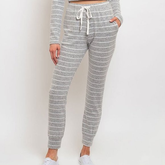 CASUAL DOLLZ STRIPE LOUNGE SET - Picture 4 of 4